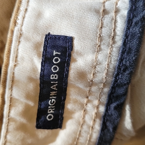 American Eagle boot cut khakis - Picture 4 of 5